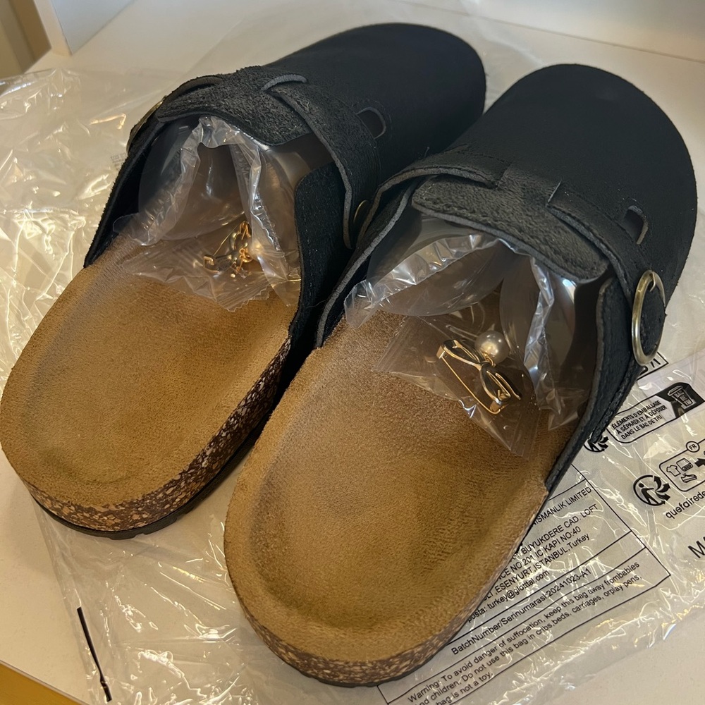 Elegant Black Women's Clog Slip On Shoes - Picture 6 of 9